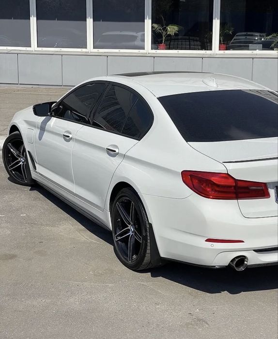 Продам бмв g530e плагин гибрид