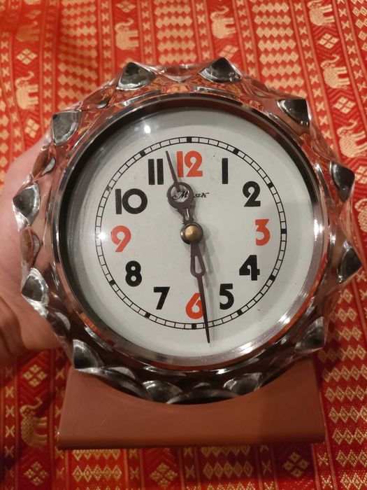 Zegarek kryształowy PRL