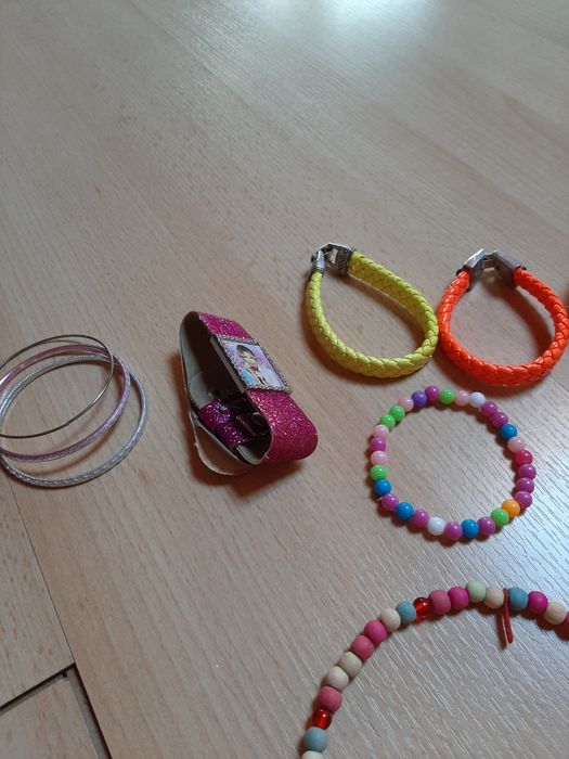 Bijuteria para crianças (preços na descrição)