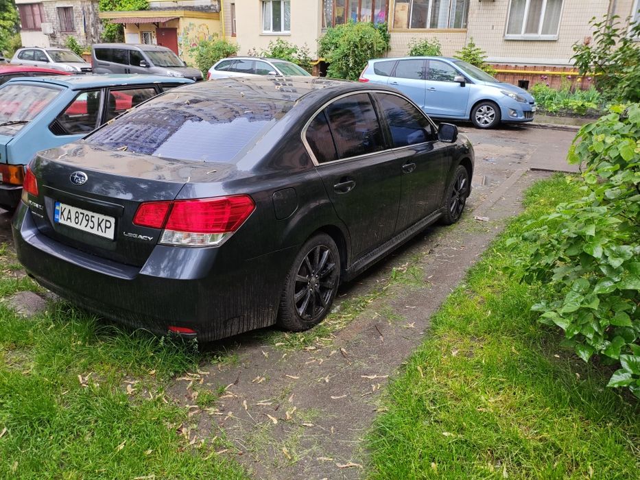 Subaru Legacy 2011