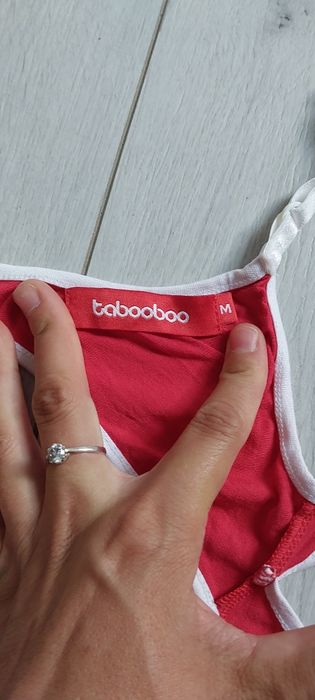 Stroj kąpielowy czerwony cieniutki S M taboo