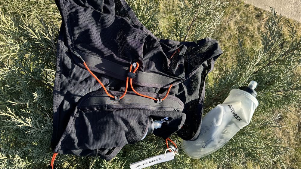 Біговий желет адідас