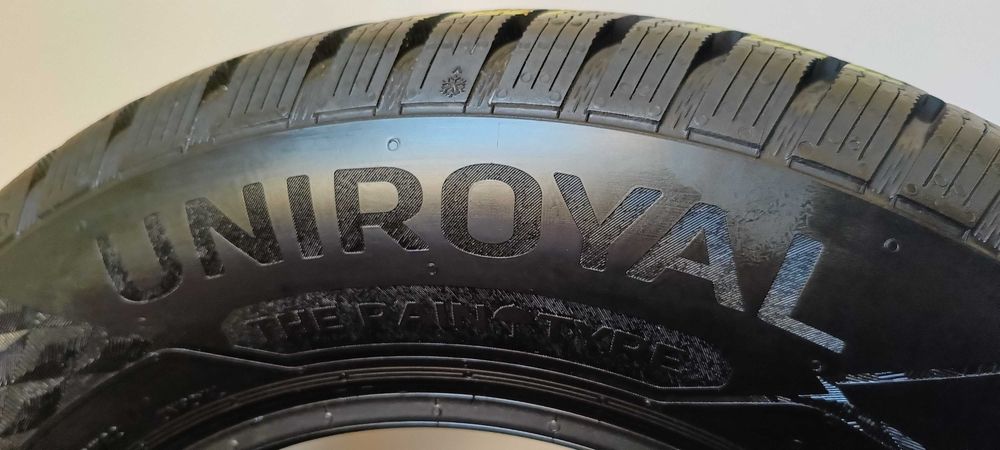 2X 185/70R14 88T Uniroyal Winter Expert 351E