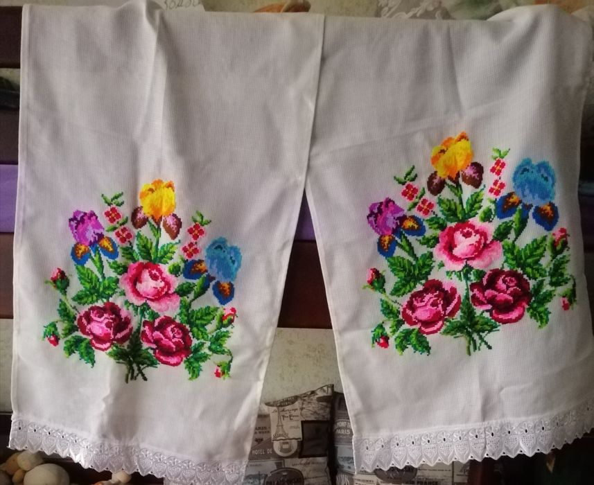 Вышитый свадебный рушник