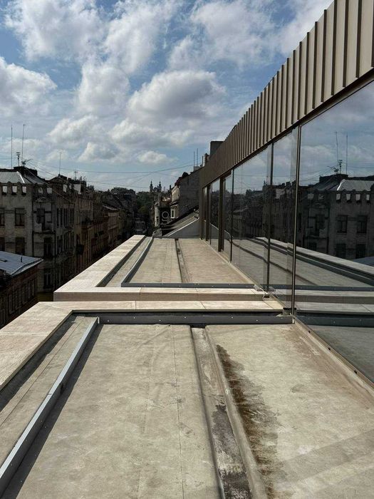 Пропонуємо на оренду торгові площі у центрі Львова - ТЦ Central Mall