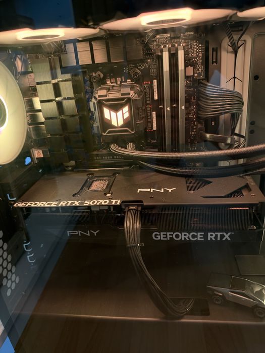 PC GAMING HIGH-END – RTX 5070 Ti + Ryzen 7 9800X3D