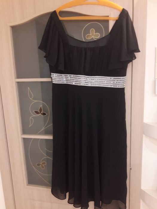 Вишукане плаття чорного кольору