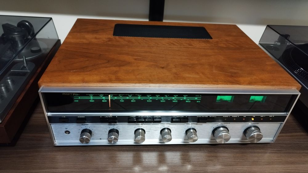 Amplituner Rotel RX-800 – klasyczny vintage po dużym serwisie

Na sprz