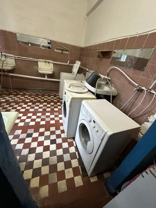 Продаж кімнати Крюків