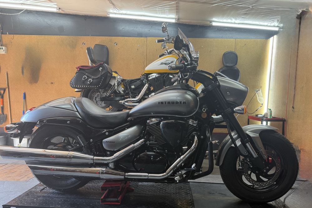 Suzuki Intruder (M50) boulevard