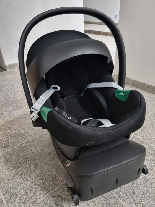 Ovinho com Isofix marca Cybex