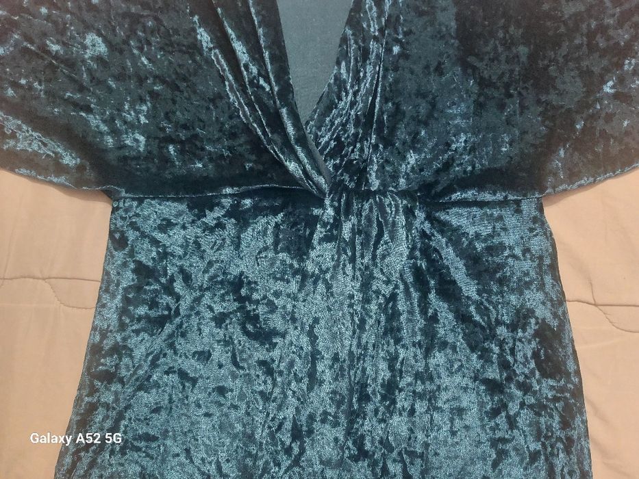 Vestido NOVO de veludo