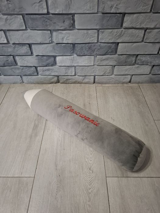 Poduszka kredka Pasowanie welurowa