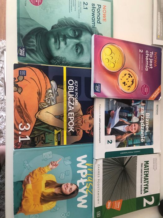 Sprzedam książki I i II Liceum