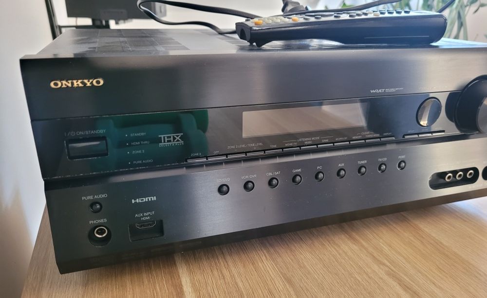 Amplituner Onkyo TX-SR 608