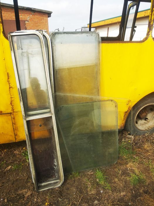 Скло автобуса Богдан А-092