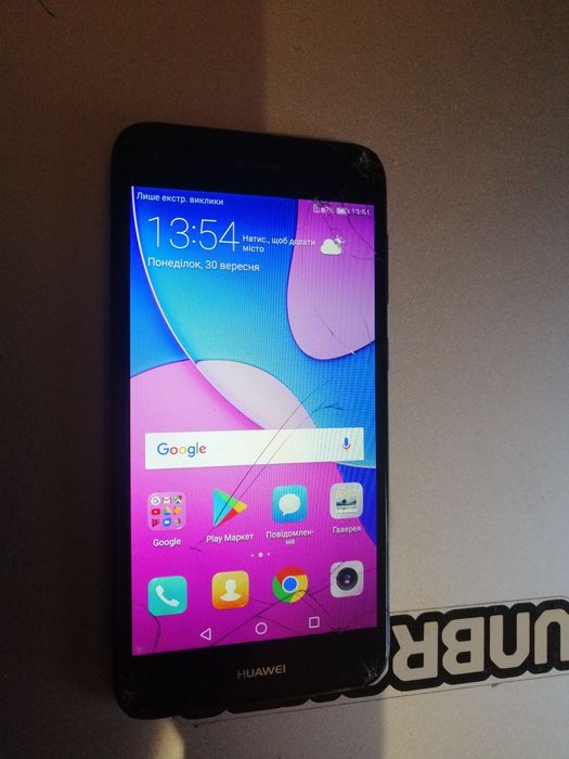 Продам 2 телефон huawei p 9 lite mini