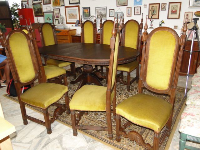 Living Room Chairs in Excellent Condition - Unit Price