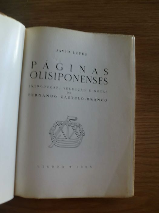 Páginas Olisiponenses
de David Lopes