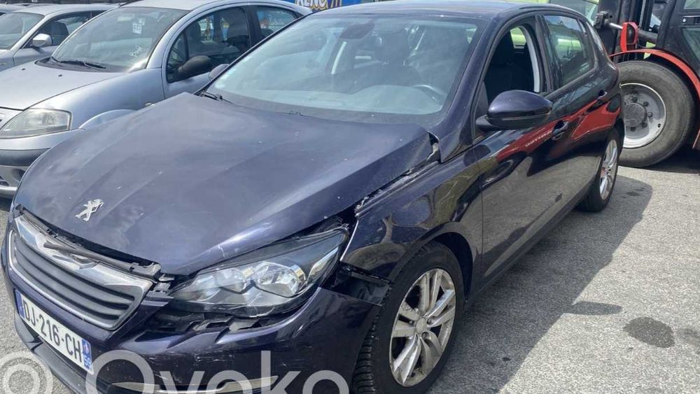 Бампер Peugeot 308 розборка шрот