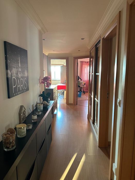 Arrenda-se apartamento T2 - Santa Marta do Pinhal