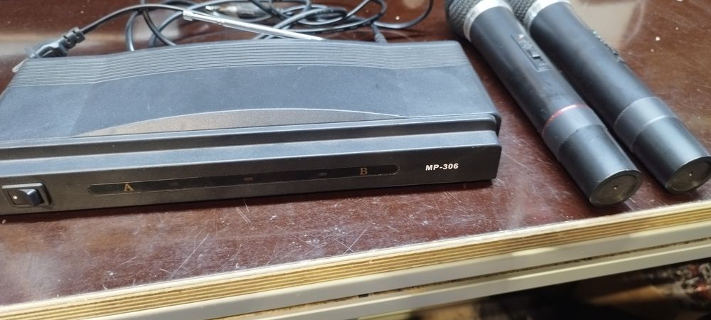 Zestaw mikrofonów bezprzewodowych