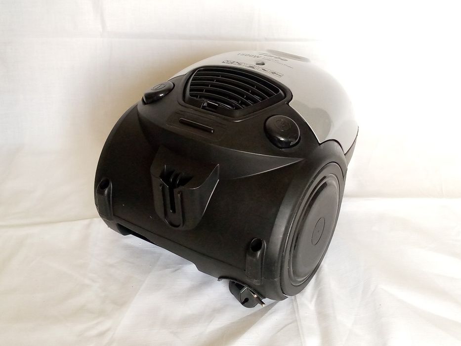 Пылесос LG мощью 1500 W, Корея