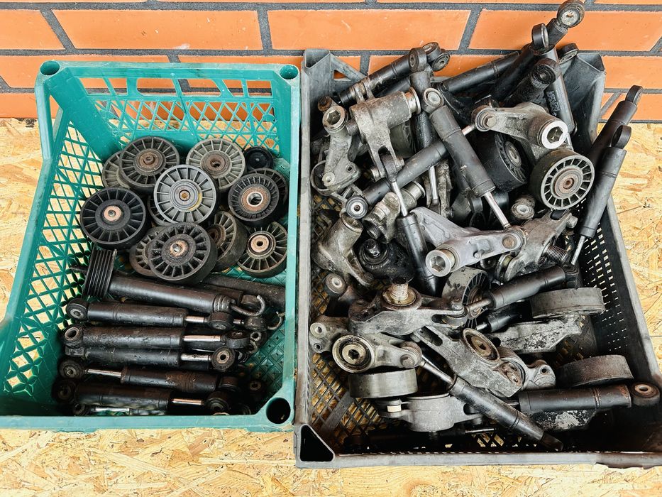 Натяжний механізм Ремня Мерседес 190 124 202 210 Віто Спрінтер