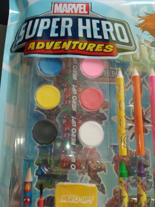 Zestaw artystyczny Maluj i Rysuj Marvel