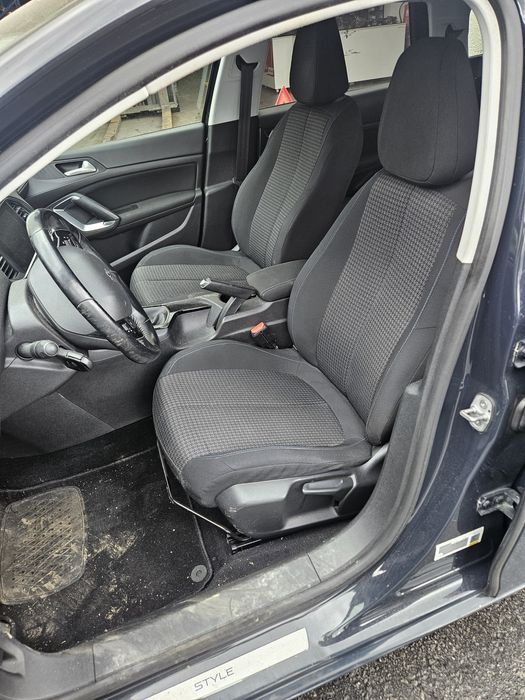Peugeot 308 II SW 1.2 THP de 2019 para peças