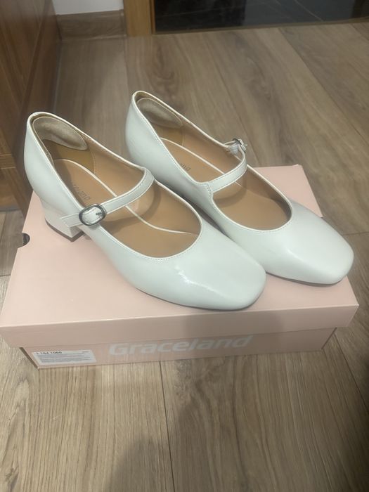 Buty wesele komunia