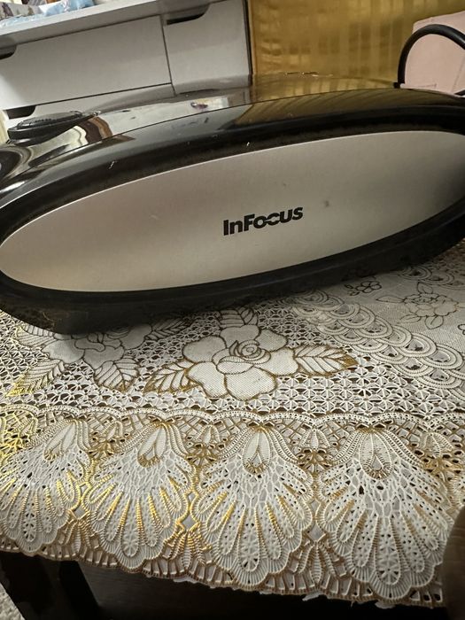 Проектор InFocus