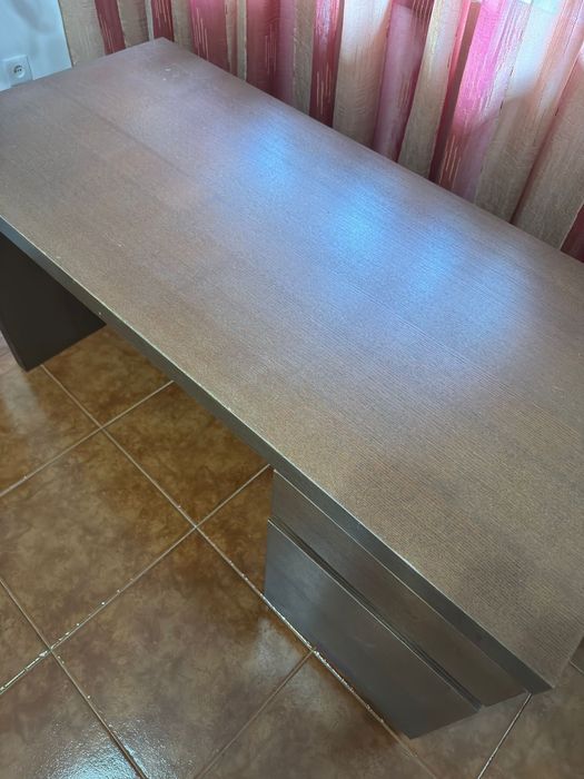 Secretaria em madeira