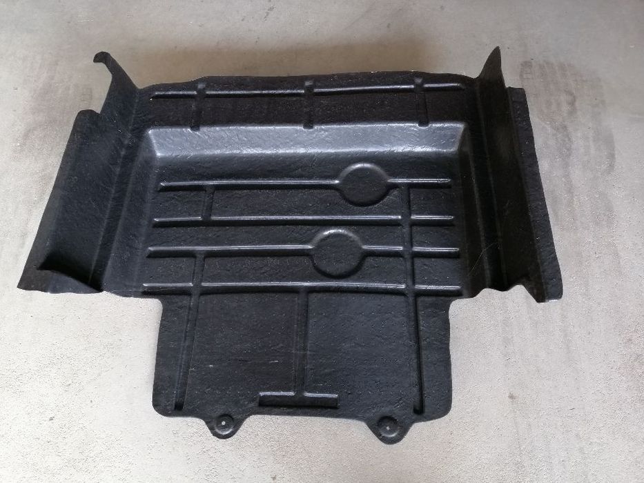 Resguardo inferior do motor Ford Transit 2000-NOVO