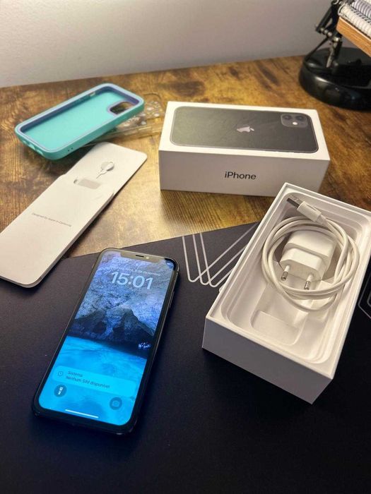 iPhone 11 128Gb Preto