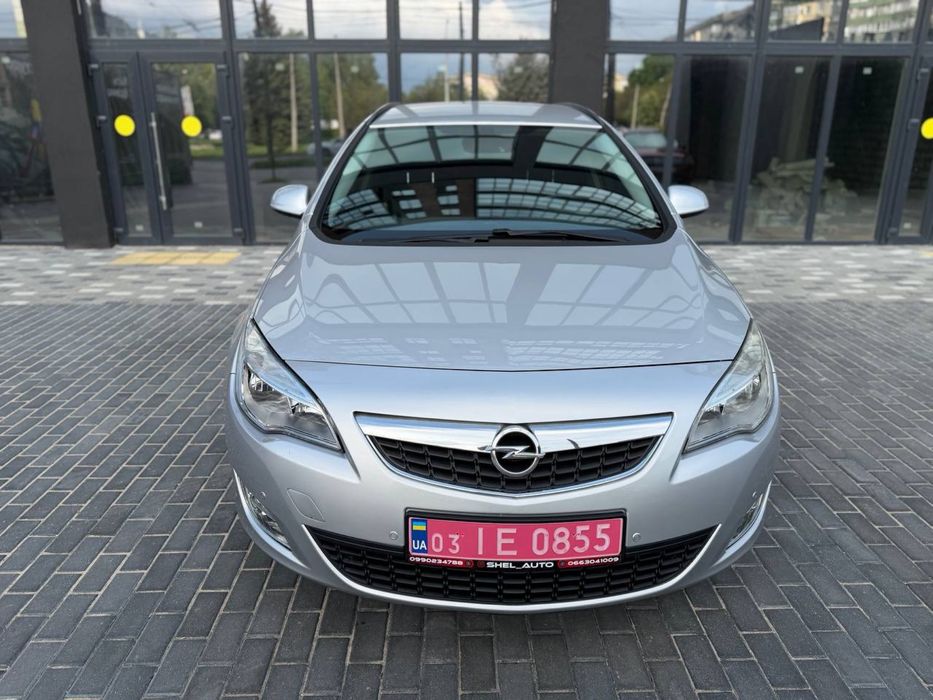 Продам Opel Astra J 2011р. 1.6 бензин на автоматі