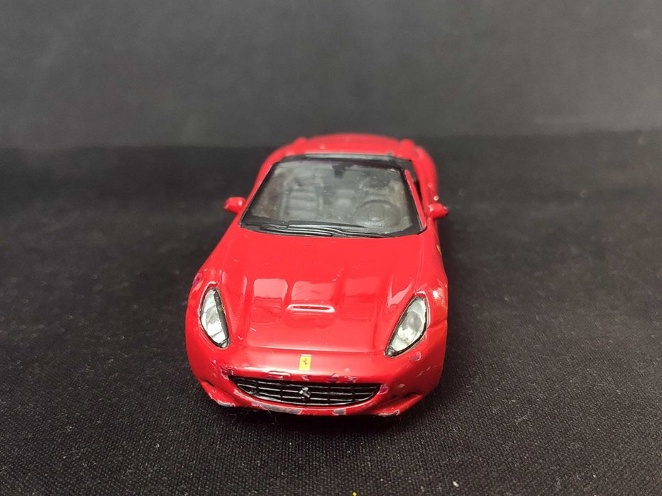 Модель авто Ferrari California Cabrio 1.43 Bburago