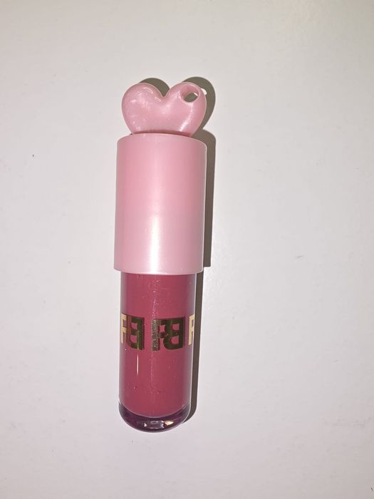 Lip Heart – Gloss Labial Franciny Ehlke cm Aplicador em Coração