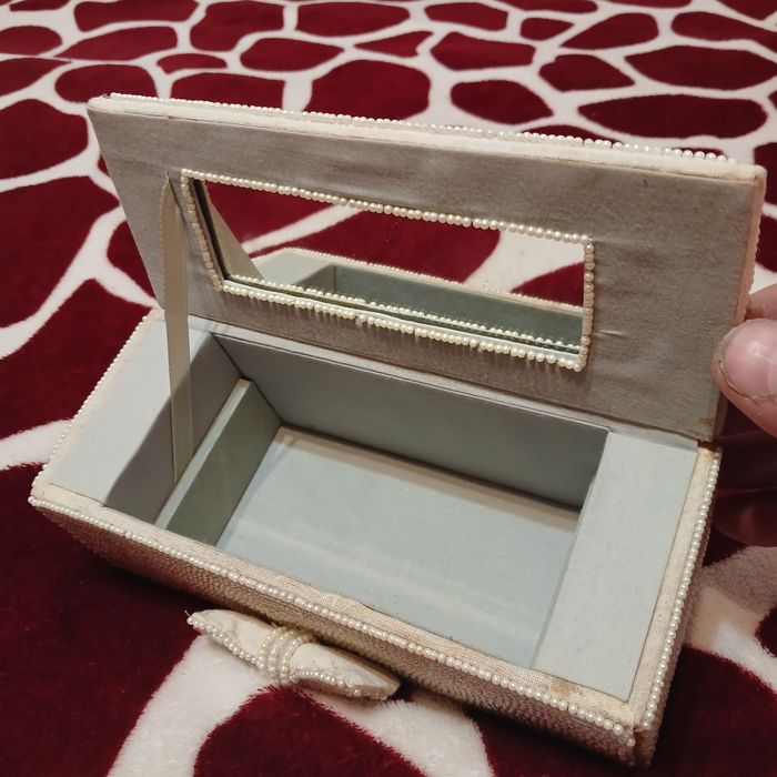 Шкатулка ручної роботи