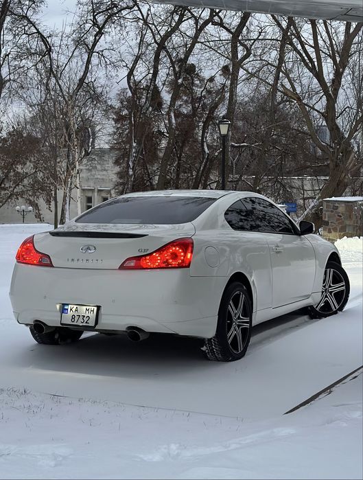 Infiniti G37 Coupe 2010