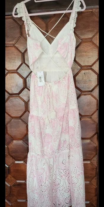Vestido Guess NOVO c/ etiqueta. 100% algodão