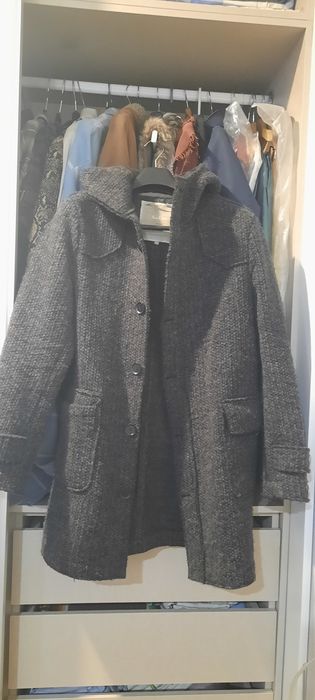 Casaco com capuz de lã