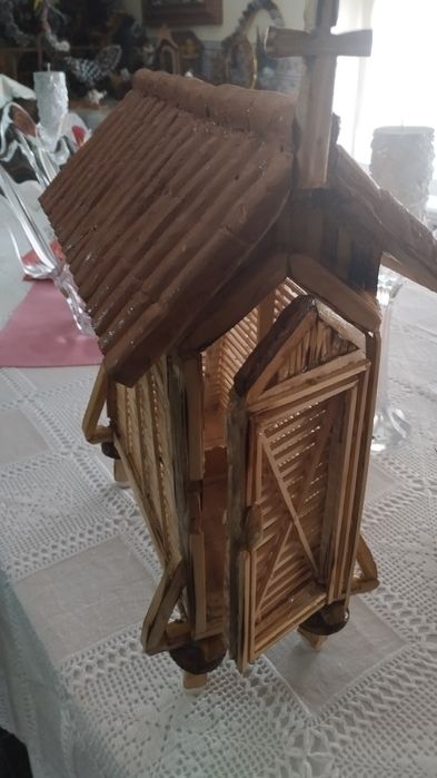 Espigueiro em madeira artesanato
