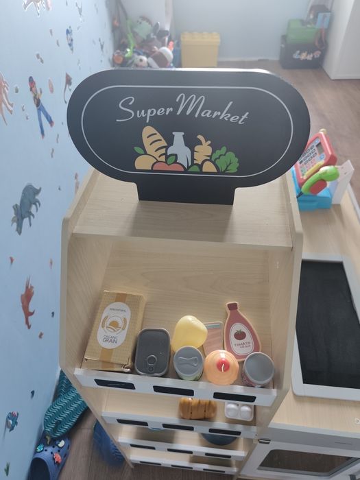 Super market drewniany