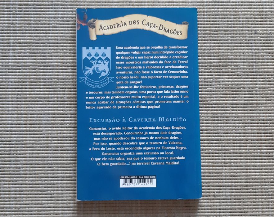 Livro 3 da colecção Academia dos Caça-dragões