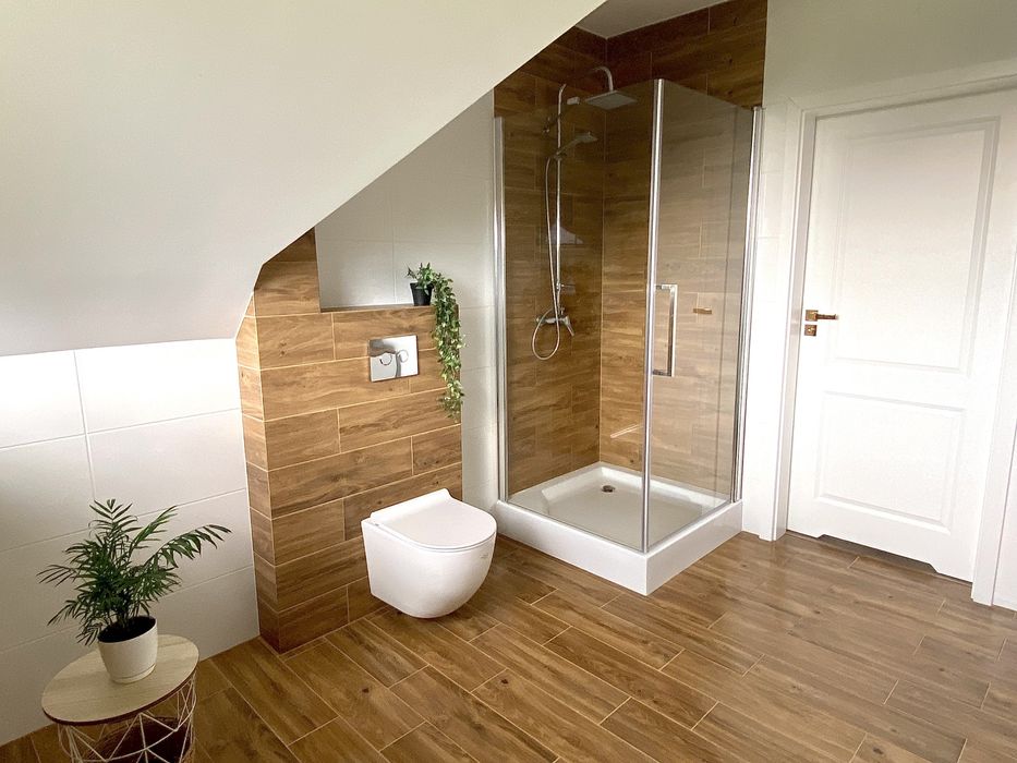 Wolne 4-6.01!Domek nad jeziorem z balią jacuzzi na Mazurach 2-12 os.