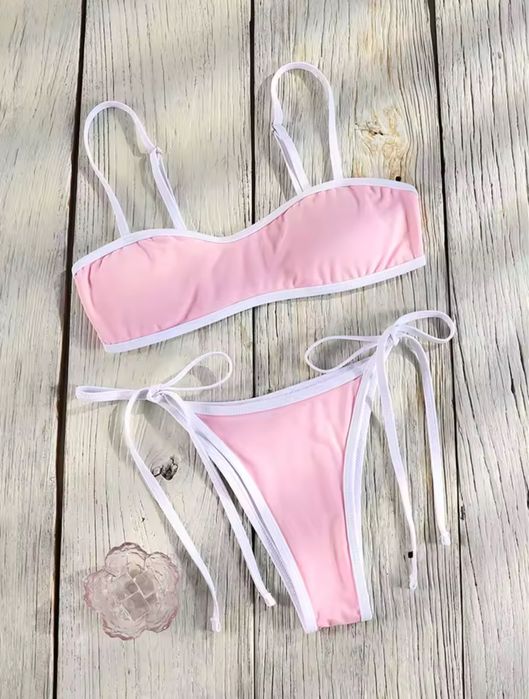 купальник черный и розовый с белой оконтовкой