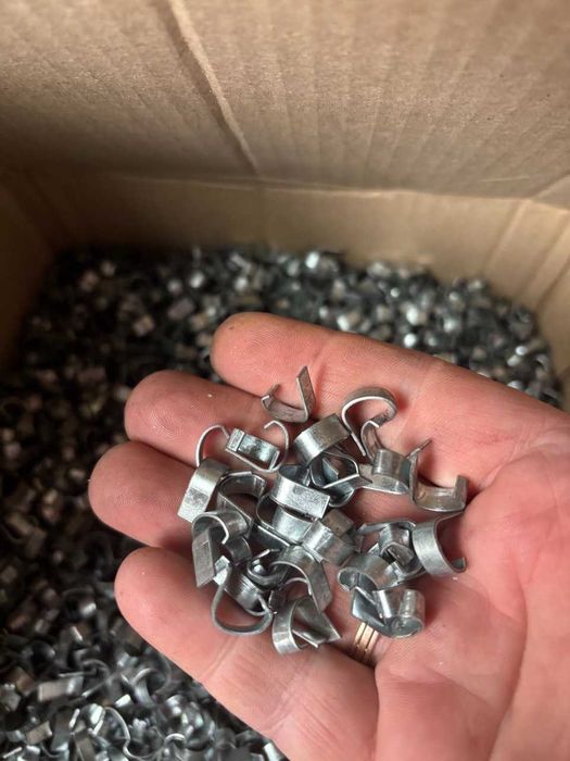 Скоби для з'єднання сітки оцинковані