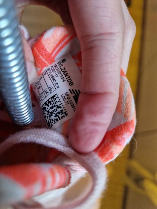 Кросівки New Balance WLZAN WLZANTDB