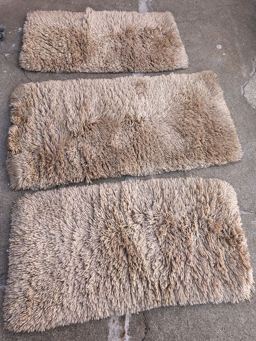 3 tapetes em lã